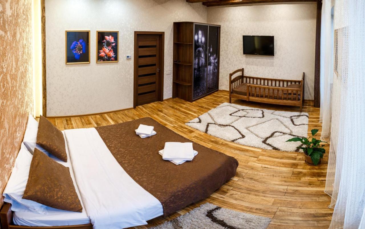 Apartments "The Cultural Capital" Vip 리비프 외부 사진